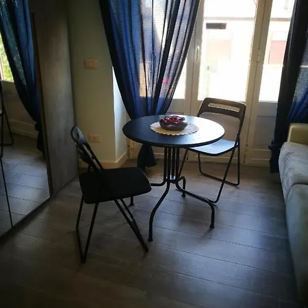 Bibbi's House San Lorenzo Pensión 4*