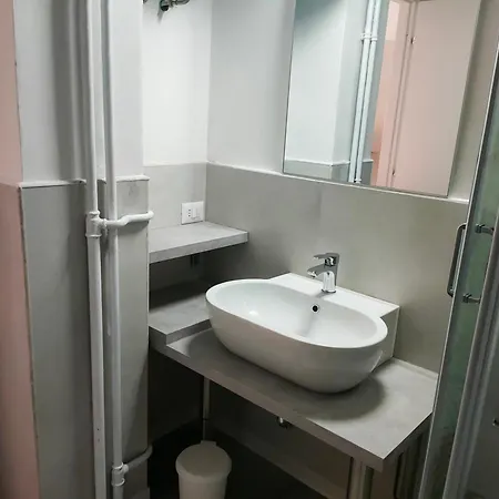 Pensión Bibbi's House San Lorenzo 4*