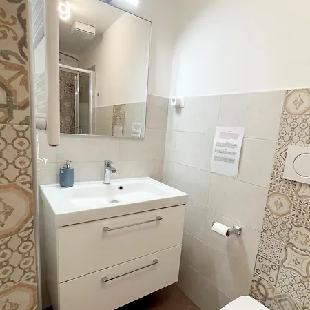 Bibbi's House San Lorenzo Pensión Roma